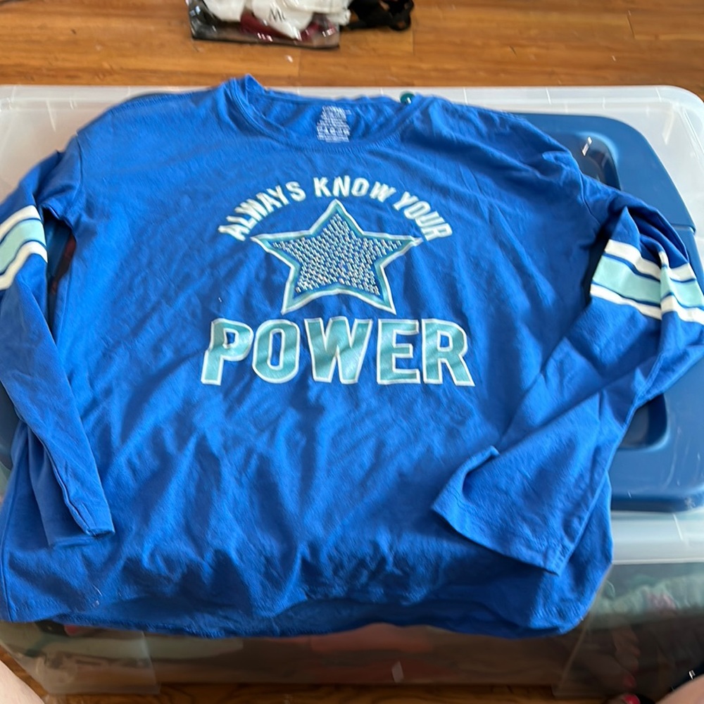 Long sleeve tee